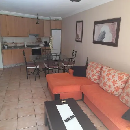 Apartamento Lucia شقة *
